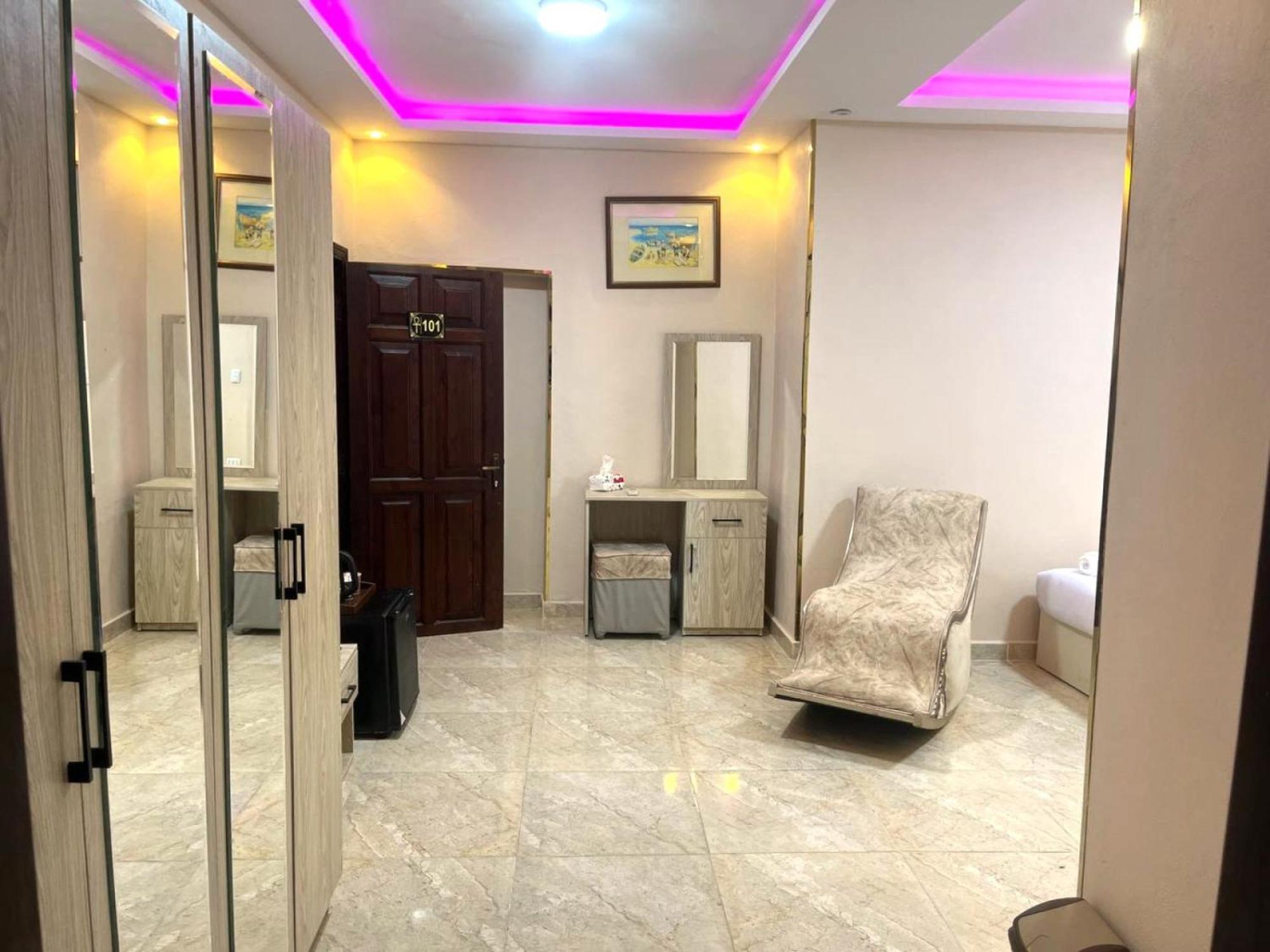 Nun Pyramids Hotel Kafret el-Gabal Zimmer foto