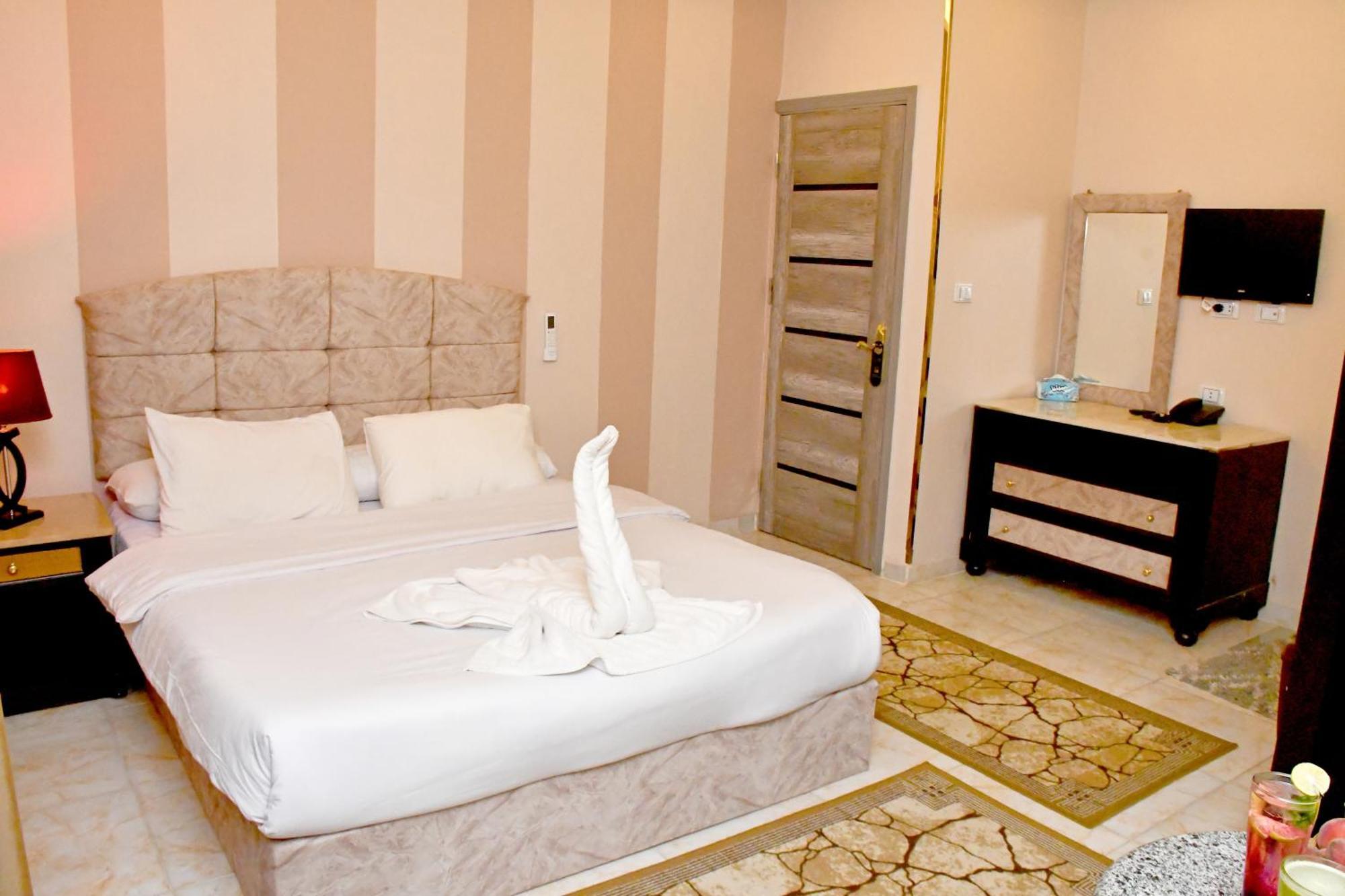 Nun Pyramids Hotel Kafret el-Gabal Zimmer foto