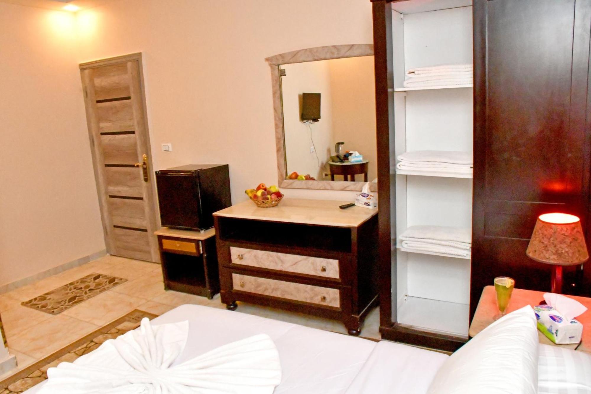 Nun Pyramids Hotel Kafret el-Gabal Zimmer foto