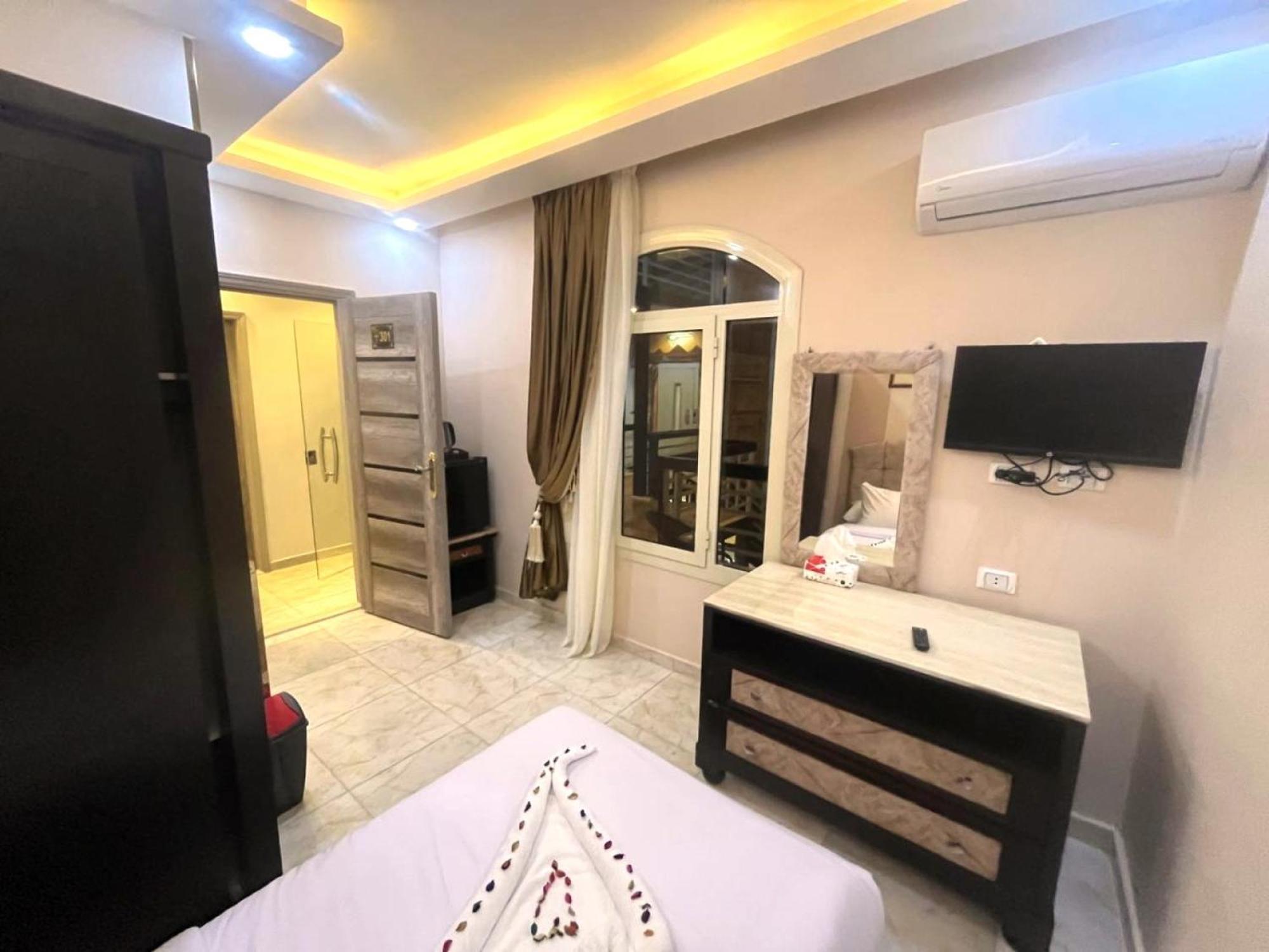 Nun Pyramids Hotel Kafret el-Gabal Zimmer foto