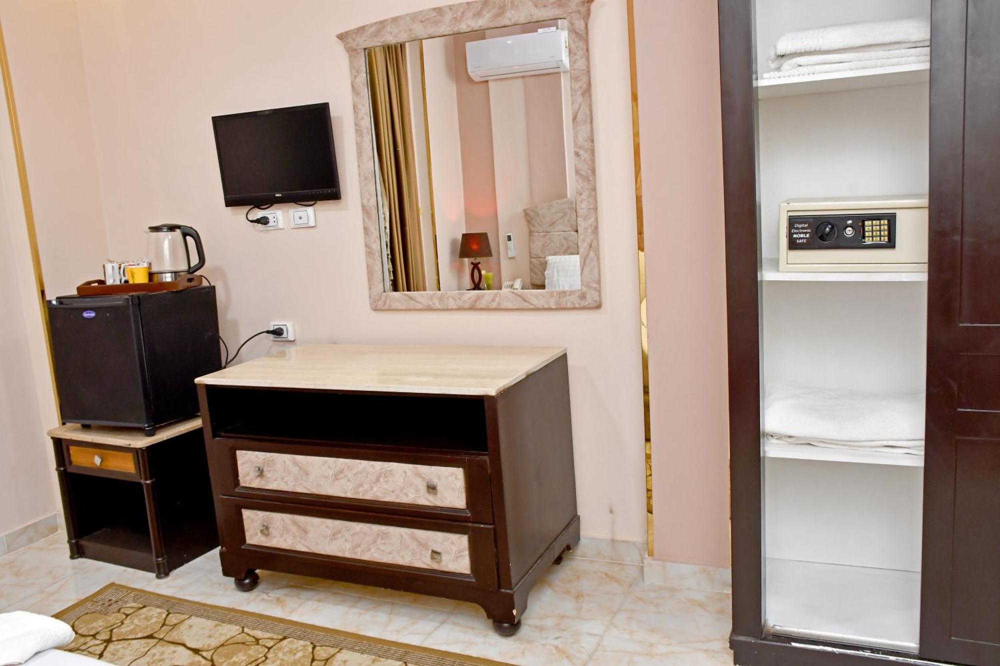 Nun Pyramids Hotel Kafret el-Gabal Zimmer foto