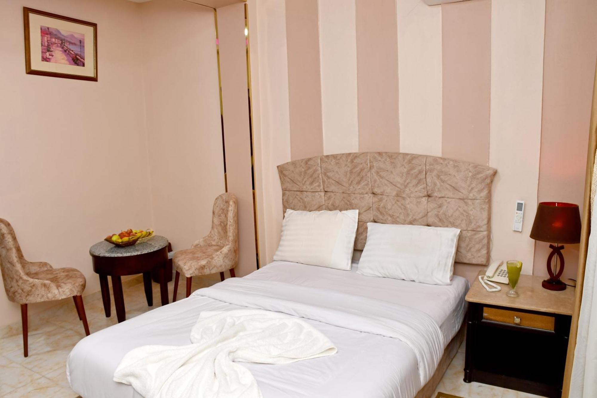 Nun Pyramids Hotel Kafret el-Gabal Zimmer foto
