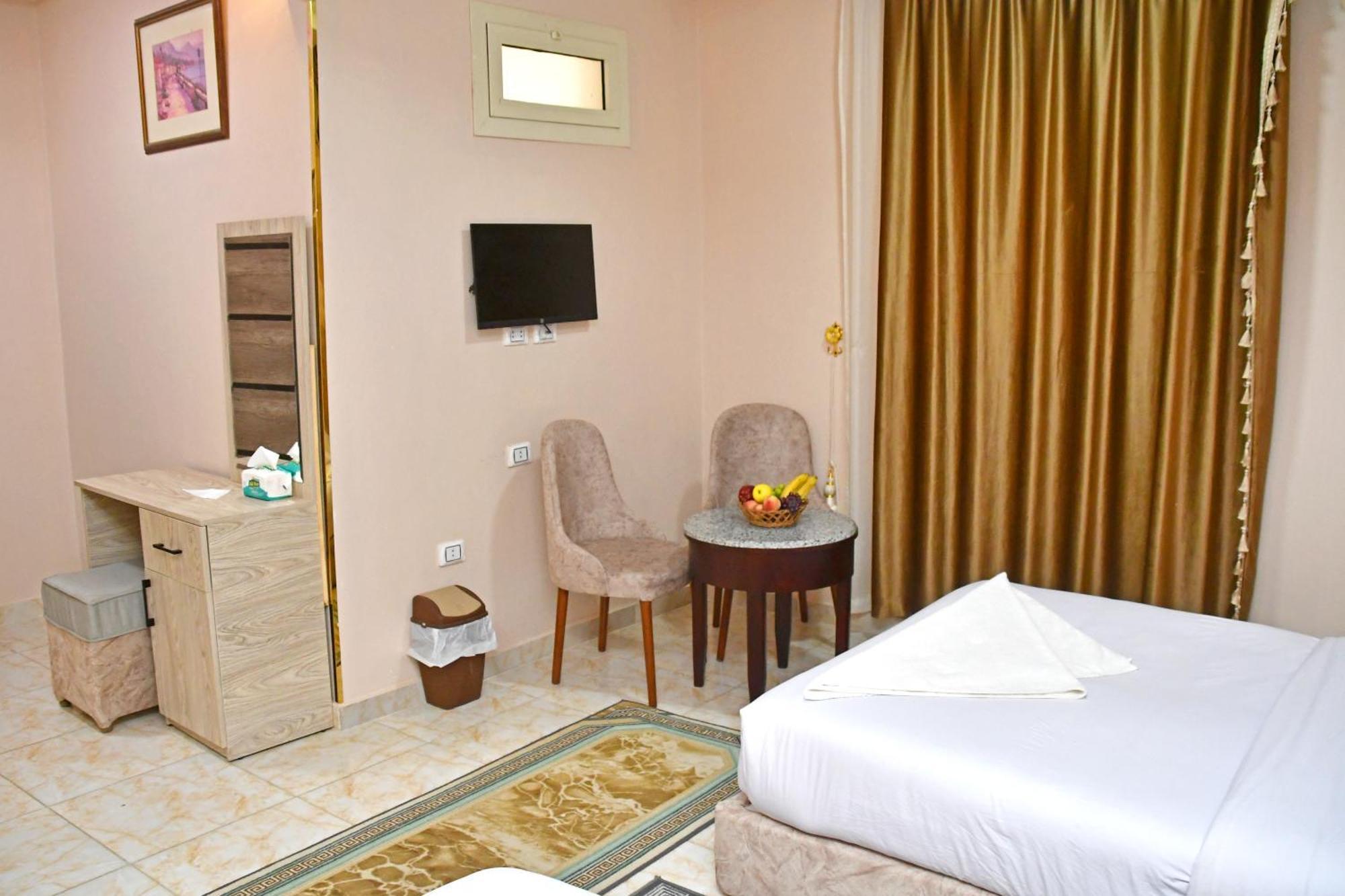 Nun Pyramids Hotel Kafret el-Gabal Zimmer foto