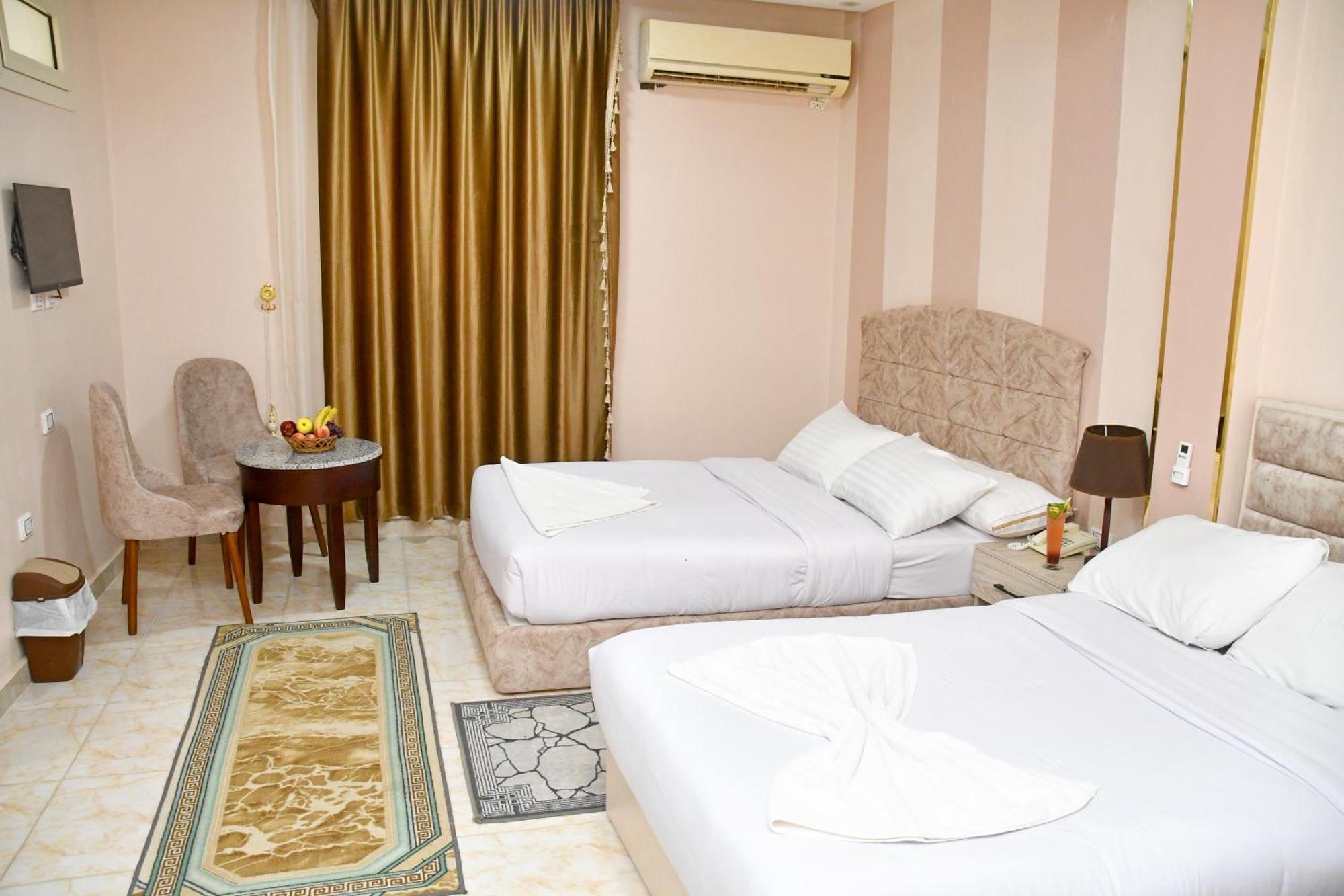 Nun Pyramids Hotel Kafret el-Gabal Zimmer foto